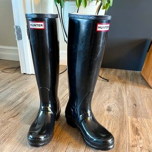 Gloss Black Tall Hunter Boots with fleece socks